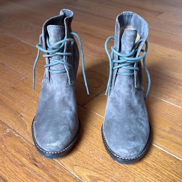 Trask Women’s Lia Suede Lace Up Wedge Ankle Booties - Picture 8 of 9